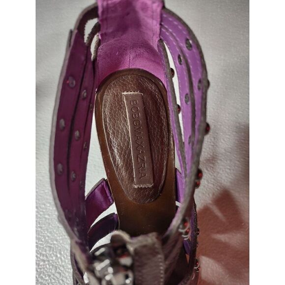 BCBG Brown Leather Studded Zip-front Peep Toe Heels Size 6B - Picture 15 of 15